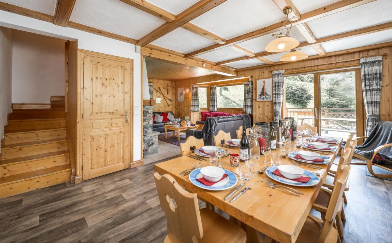 Chalet Himalaya , 10 Person Chalet With 5 Ensuite Bedrooms And Outdoor Jacuzzi In Meribel Centre Eksteriør billede
