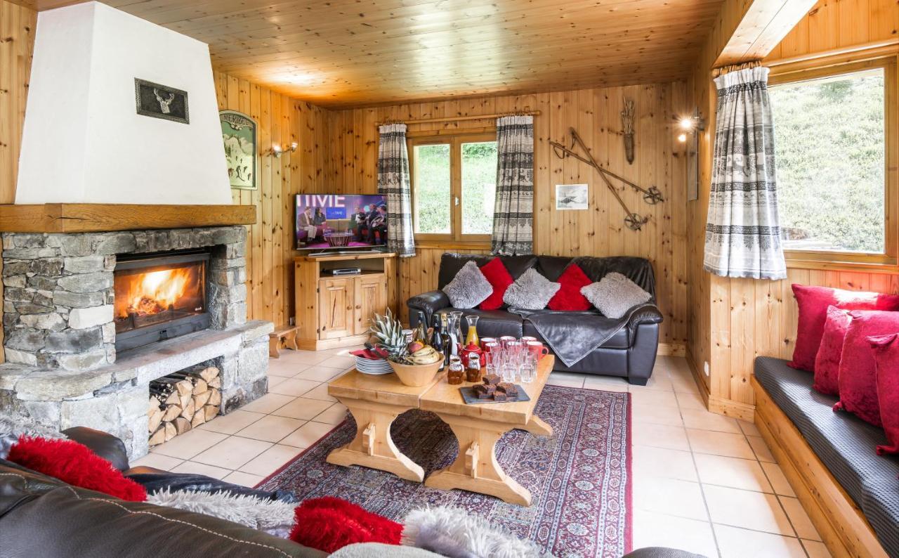 Chalet Himalaya , 10 Person Chalet With 5 Ensuite Bedrooms And Outdoor Jacuzzi In Meribel Centre Eksteriør billede
